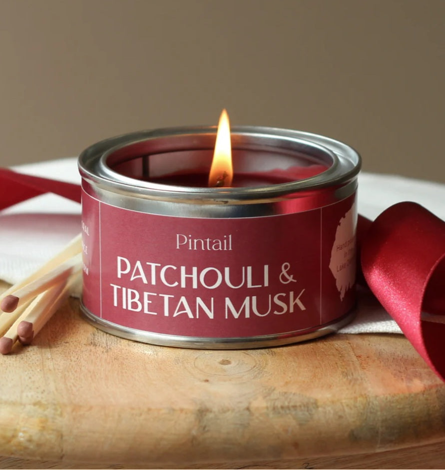 PATCHOULI_AND_TIBETAN_MUSK_CANDLE.jpg: Patchouli and Tibetan musk scented candle from the AMERICAN PAINT gift box